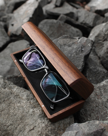 【Pick up!】木のぬくもりで覆うおしゃれなメガネケース「GlassesCase Classy」