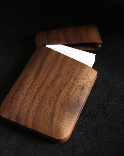 【Pick up!】おしゃれで美しいデザインの木製名刺入れ「Card Case Gentle」