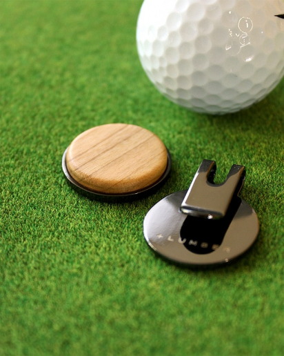 【Pick up!】ゴルフが楽しくなる木製グリーンマーカー「Golf Marker」