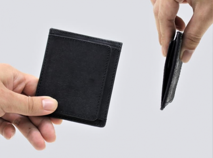 スリム・スマート・シンプル♪すべてを兼ね備えた超人気の高機能財布のご紹介。